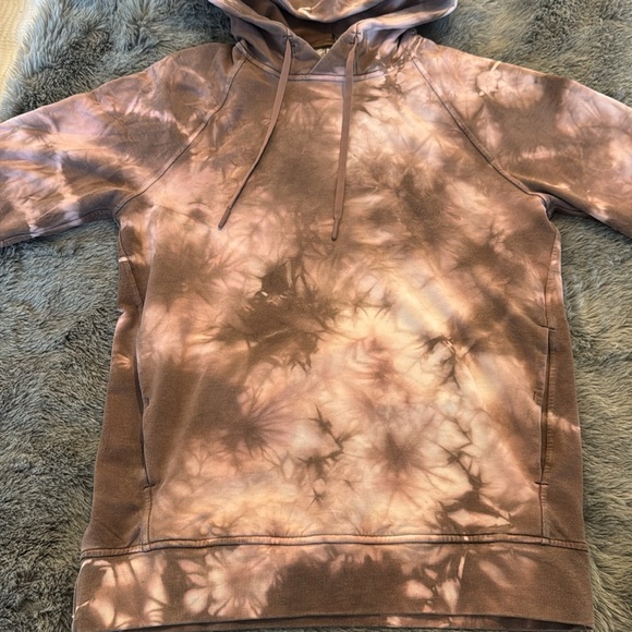 Men’s Lululemon Tie Dye Hoodie - Picture 4 of 7